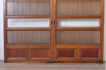 アンティーク建具　昭和初期　腰板欅(ケヤキ)材　裏ガラス付き　細やかな縦格子が美しい格子戸2枚セット　(R-086050)