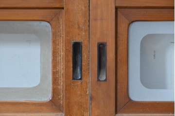 アンティーク建具　昭和初期　腰板欅(ケヤキ)材　裏ガラス付き　細やかな縦格子が美しい格子戸2枚セット　(R-086050)