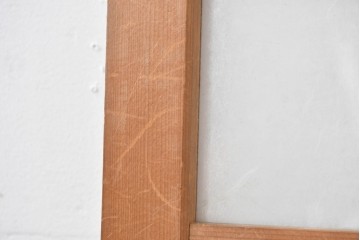 ヴィンテージ建具　昭和後期　端正な狐格子が整然と並ぶアクリル板入り引き戸2枚セット　(R-086051)