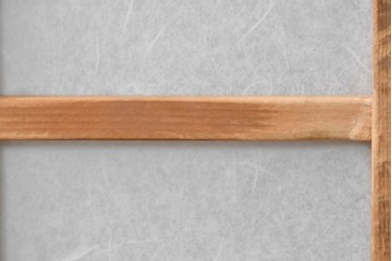 ヴィンテージ建具　昭和後期　端正な狐格子が整然と並ぶアクリル板入り引き戸2枚セット　(R-086051)