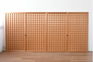 ヴィンテージ建具　昭和後期　均整の取れた狐格子が印象的な引き戸4枚セット　(R-086052)