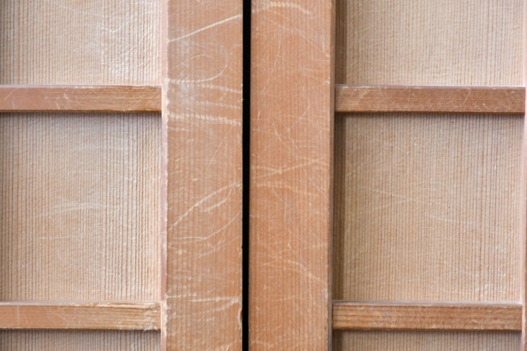 ヴィンテージ建具　昭和後期　均整の取れた狐格子が印象的な引き戸4枚セット　(R-086052)