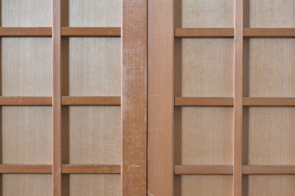 ヴィンテージ建具　昭和後期　均整の取れた狐格子が印象的な引き戸4枚セット　(R-086052)