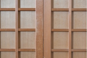 ヴィンテージ建具　昭和後期　均整の取れた狐格子が印象的な引き戸4枚セット　(R-086052)