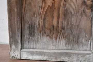 アンティーク建具　昭和初期　風合い豊かな木味が魅力のガラス扉1枚　(R-086053)