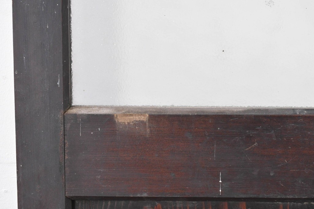 アンティーク建具　昭和初期　風合い豊かな木味が魅力のガラス扉1枚　(R-086053)