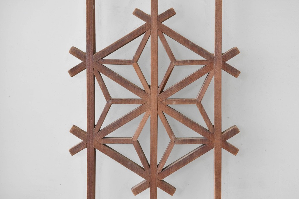 ヴィンテージ建具　昭和中期　組子細工が目を引く幅狭ガラス戸2枚セット　(R-086054)