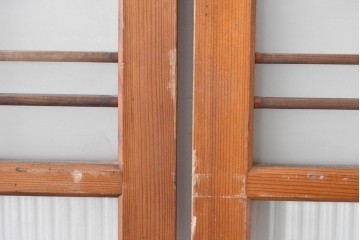 ヴィンテージ建具　昭和中期　組子細工が目を引く幅狭ガラス戸2枚セット　(R-086054)
