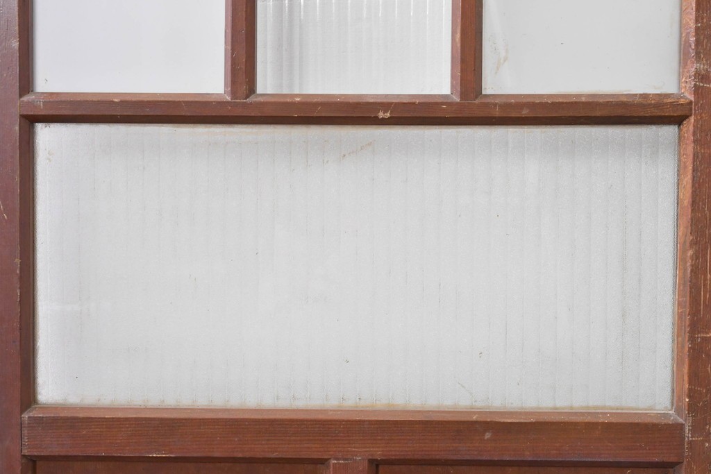 アンティーク建具　昭和初期から中期　すっきりとした素朴なデザインが印象的な幅狭ガラス戸2枚セット　(R-086055)