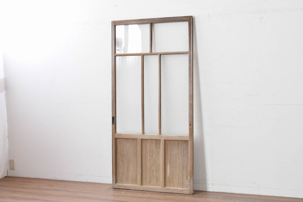 和製アンティーク　昭和初期　木味豊かな佇まいが魅力のガラス戸1枚　(R-086056)