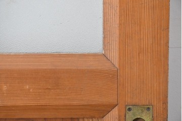 ヴィンテージ建具　昭和中期　腰板欅(ケヤキ)材　欅の風合いが楽しめるガラス戸1枚　(R-086057)
