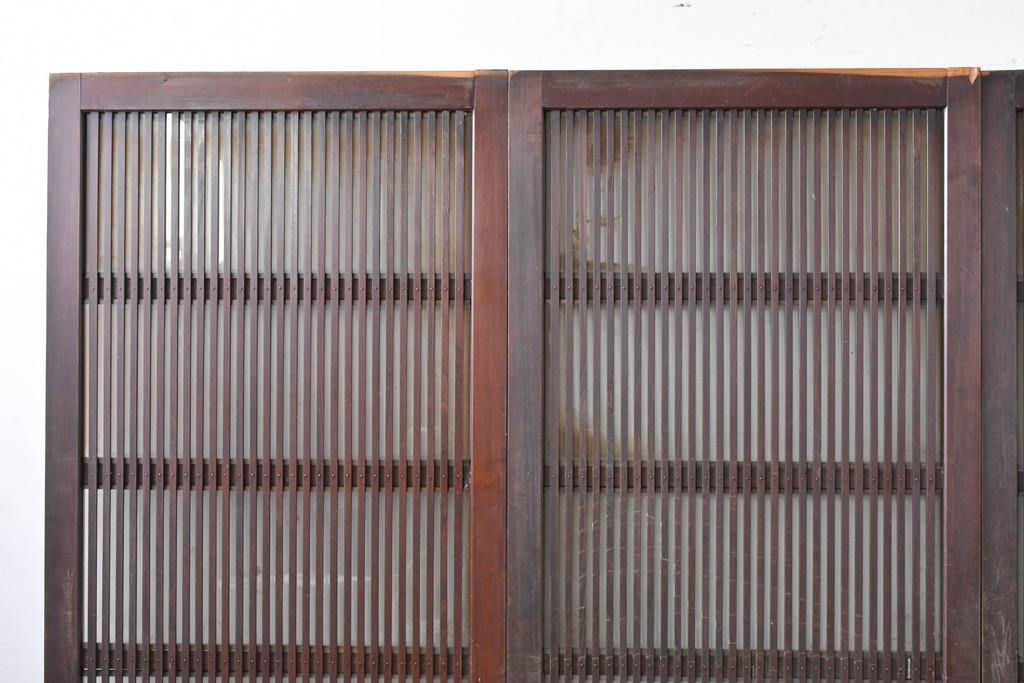 アンティーク建具　昭和初期　背高×幅狭　落ち着いた木味が魅力のガラス入り格子戸4枚セット　(R-086059)