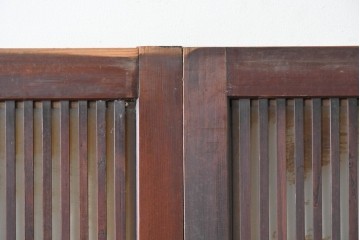 アンティーク建具　昭和初期　背高×幅狭　落ち着いた木味が魅力のガラス入り格子戸4枚セット　(R-086059)