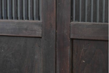 アンティーク建具　昭和初期　背高×幅狭　落ち着いた木味が魅力のガラス入り格子戸4枚セット　(R-086059)