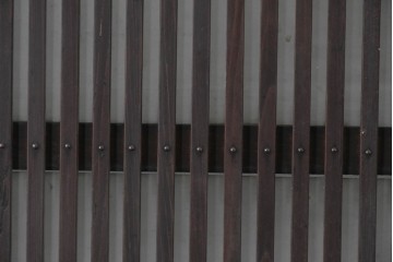 アンティーク建具　昭和初期　背高×幅狭　落ち着いた木味が魅力のガラス入り格子戸4枚セット　(R-086059)