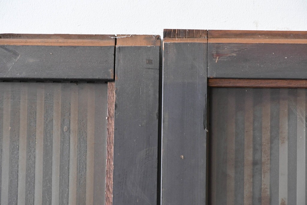 アンティーク建具　昭和初期　背高×幅狭　落ち着いた木味が魅力のガラス入り格子戸4枚セット　(R-086059)