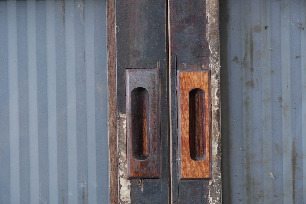 アンティーク建具　昭和初期　背高×幅狭　落ち着いた木味が魅力のガラス入り格子戸4枚セット　(R-086059)