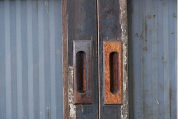 アンティーク建具　昭和初期　背高×幅狭　落ち着いた木味が魅力のガラス入り格子戸4枚セット　(R-086059)