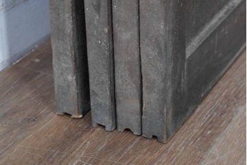 アンティーク建具　昭和初期　背高×幅狭　落ち着いた木味が魅力のガラス入り格子戸4枚セット　(R-086059)