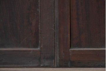 アンティーク建具　大正期　深みのある色味と格子帯が目を引くガラス入り格子帯戸4枚セット　(R-086060)