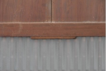 アンティーク建具　大正期　深みのある色味と格子帯が目を引くガラス入り格子帯戸4枚セット　(R-086060)