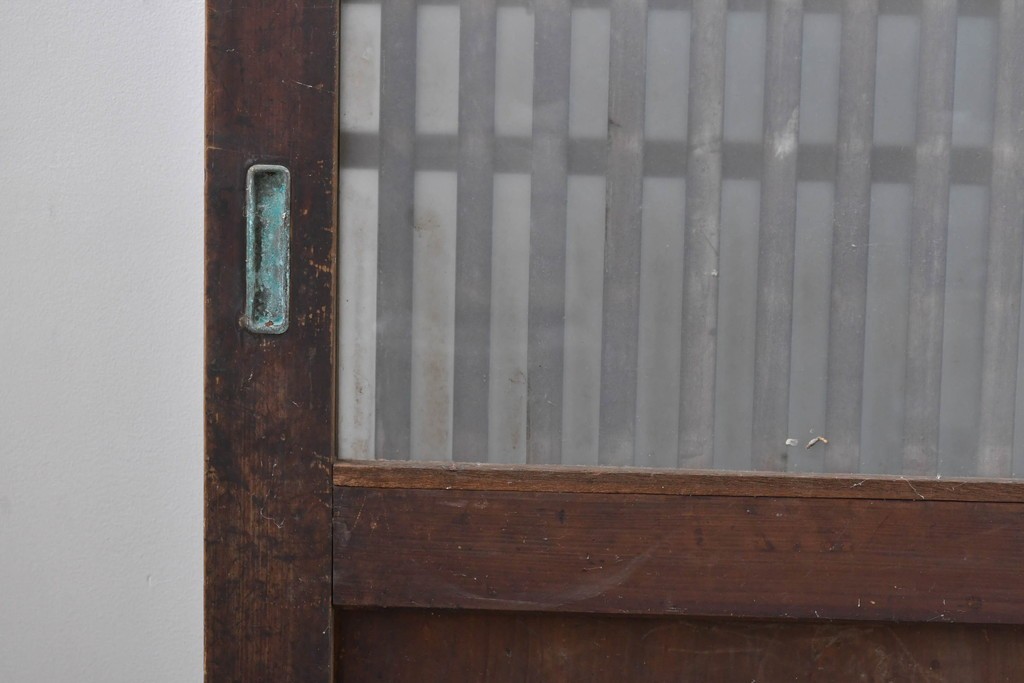 アンティーク建具　大正期　深みのある色味と格子帯が目を引くガラス入り格子帯戸4枚セット　(R-086060)