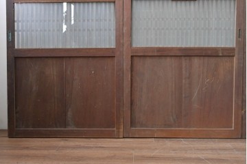 アンティーク建具　大正期　深みのある色味と格子帯が目を引くガラス入り格子帯戸4枚セット　(R-086060)