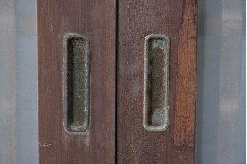 アンティーク建具　大正期　深みのある色味と格子帯が目を引くガラス入り格子帯戸4枚セット　(R-086060)