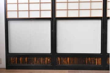 ヴィンテージ建具　昭和中期　高級品‼　腰板黒柿材　枠漆塗り　黒柿材ならではの個性的な杢目が目を引く雪見障子戸4枚セット　(R-086061)