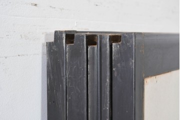 ヴィンテージ建具　昭和中期　高級品‼　腰板黒柿材　枠漆塗り　黒柿材ならではの個性的な杢目が目を引く雪見障子戸4枚セット　(R-086061)