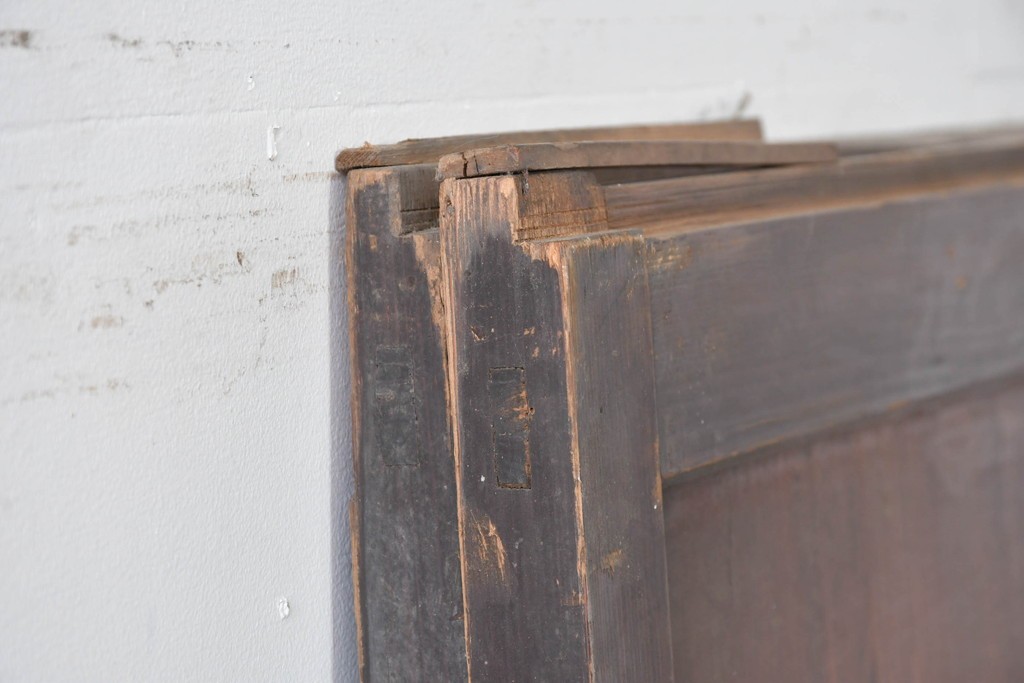 和製アンティーク　明治から大正期　時代を感じる木味と格子が味わい深い格子帯戸2枚セット　(R-086062)