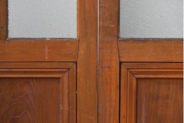 ヴィンテージ建具　昭和中期　レトロなガラス使いが魅力のガラス戸4枚セット　(R-086063)