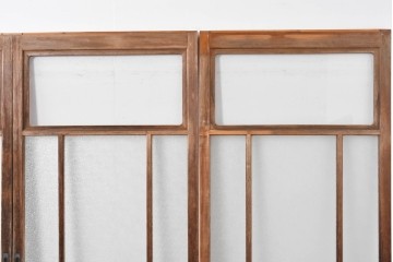 ヴィンテージ建具　昭和中期　レトロなガラス使いが魅力のガラス戸4枚セット　(R-086063)