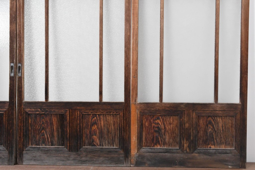 ヴィンテージ建具　昭和中期　レトロなガラス使いが魅力のガラス戸4枚セット　(R-086063)