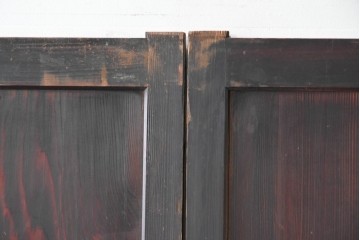 アンティーク建具　明治から大正期　深みのある色合いと格子が趣を添える格子帯戸4枚セット　(R-086064)