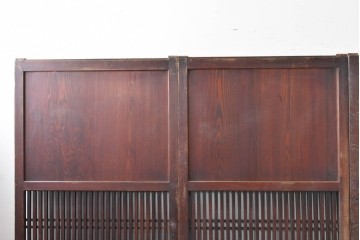 アンティーク建具　明治から大正期　深みのある色合いと格子が趣を添える格子帯戸4枚セット　(R-086064)