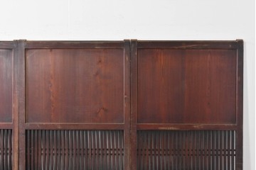 アンティーク建具　明治から大正期　深みのある色合いと格子が趣を添える格子帯戸4枚セット　(R-086064)