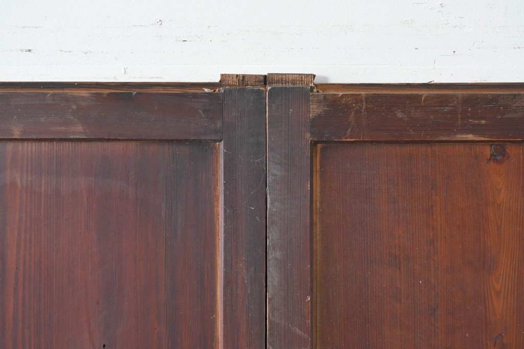 アンティーク建具　明治から大正期　深みのある色合いと格子が趣を添える格子帯戸4枚セット　(R-086064)