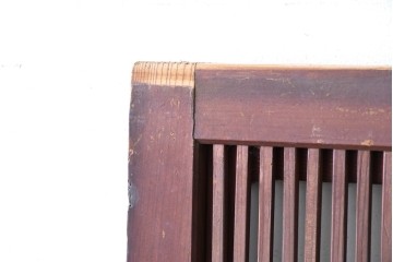 アンティーク建具　昭和初期から中期　細やかな格子とやわらかな光を通す裏ガラス入りの幅狭格子戸4枚セット　(R-086065)