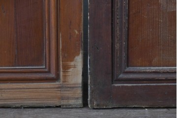 アンティーク建具　昭和初期から中期　細やかな格子とやわらかな光を通す裏ガラス入りの幅狭格子戸4枚セット　(R-086065)