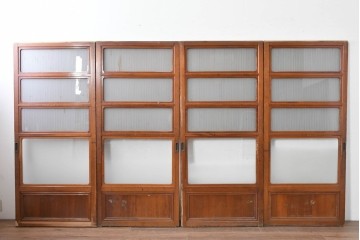 アンティーク建具　昭和初期から中期　細やかな格子とやわらかな光を通す裏ガラス入りの幅狭格子戸4枚セット　(R-086065)