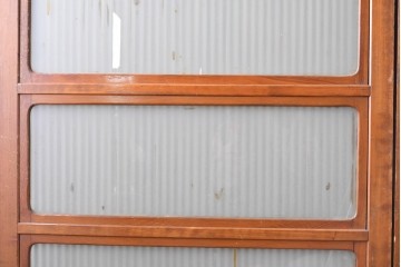 アンティーク建具　昭和初期から中期　細やかな格子とやわらかな光を通す裏ガラス入りの幅狭格子戸4枚セット　(R-086065)