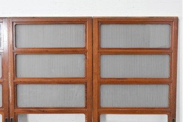 アンティーク建具　昭和初期から中期　細やかな格子とやわらかな光を通す裏ガラス入りの幅狭格子戸4枚セット　(R-086065)