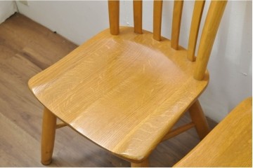 中古　柏木工(KASHIWA)　楢材　素朴な木の表情が楽しめるダイニングチェア4脚セット　(R-086066)