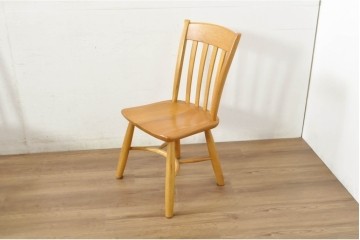 中古　柏木工(KASHIWA)　楢材　素朴な木の表情が楽しめるダイニングチェア4脚セット　(R-086066)