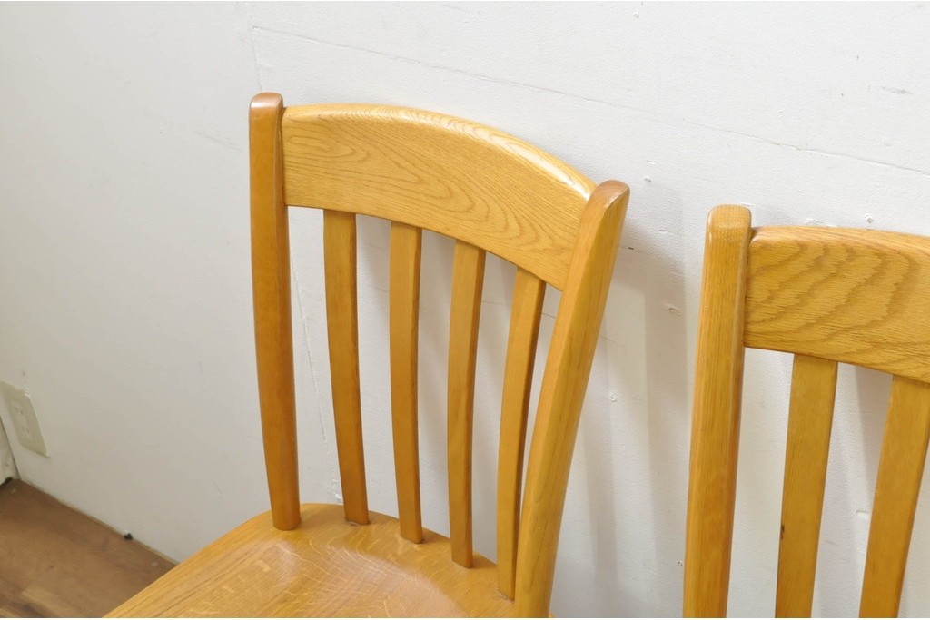 中古　柏木工(KASHIWA)　楢材　素朴な木の表情が楽しめるダイニングチェア4脚セット　(R-086066)