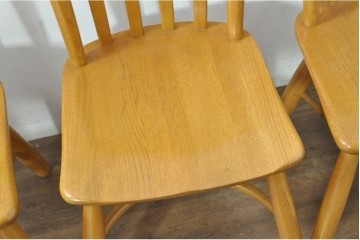 中古　柏木工(KASHIWA)　楢材　素朴な木の表情が楽しめるダイニングチェア4脚セット　(R-086066)