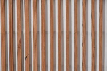 アンティーク建具　大正期　裏障子付き　味わいある木味が楽しめる幅狭格子戸4枚セット　(R-086067)