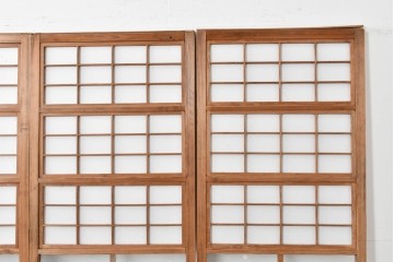 アンティーク建具　大正期　裏障子付き　味わいある木味が楽しめる幅狭格子戸4枚セット　(R-086067)