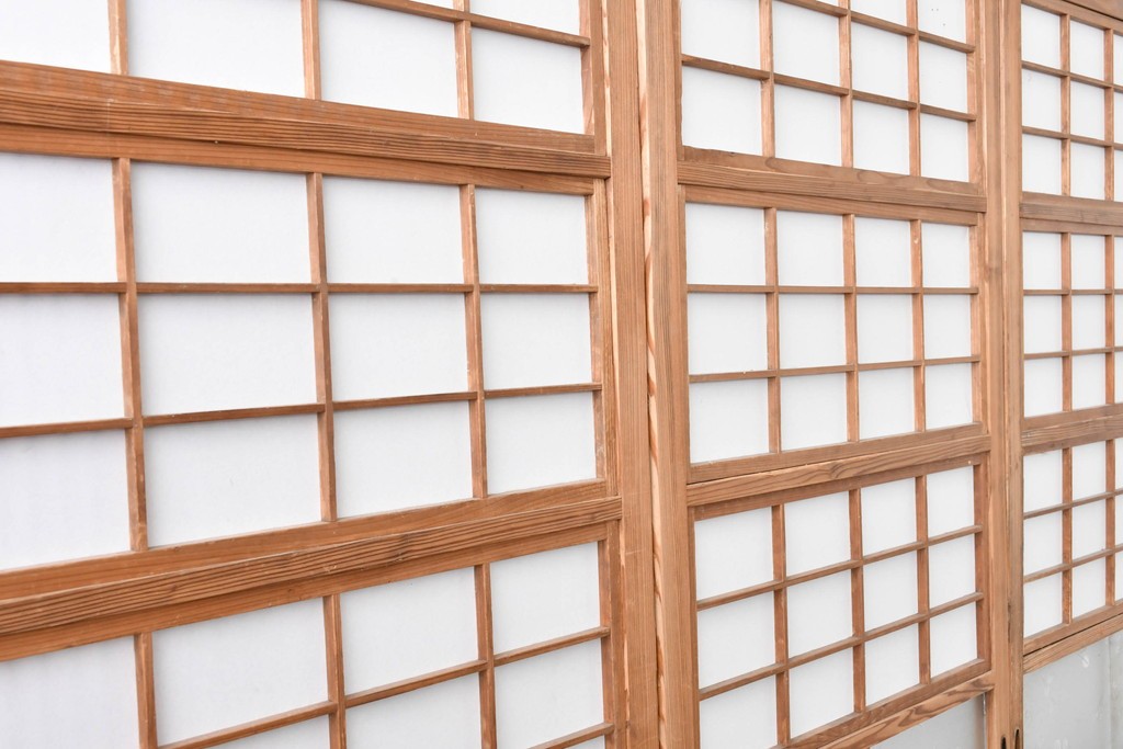 アンティーク建具　大正期　裏障子付き　味わいある木味が楽しめる幅狭格子戸4枚セット　(R-086067)